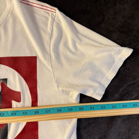 True Religion Graphic Tee | Size M | Red Horseshoe Logo | Streetwear LA Vibes - Picture 8 of 12